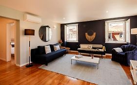 Chiado Premium Two Bedroom Apartment by Les Deux Mariettes